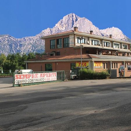 Residence La Piscina Isola del Gran Sasso dʼItalia Exteriér fotografie